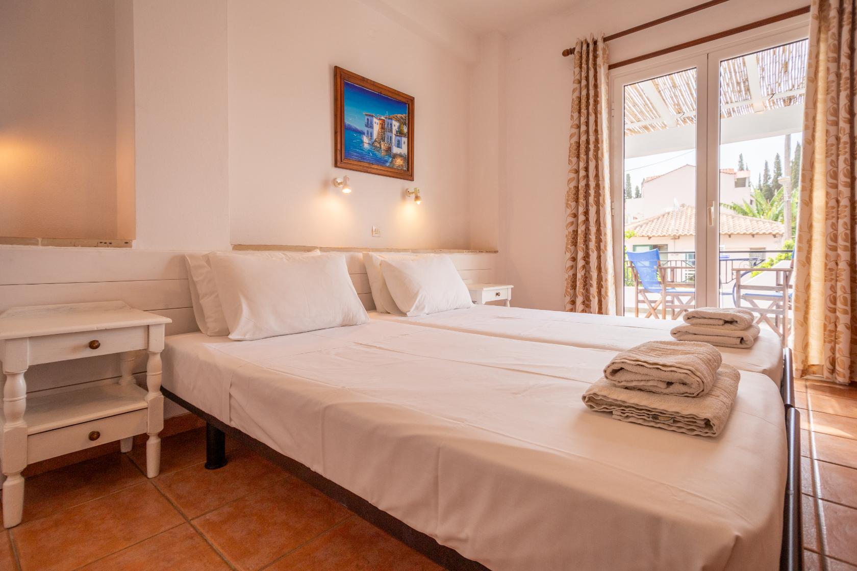 family room to konaki