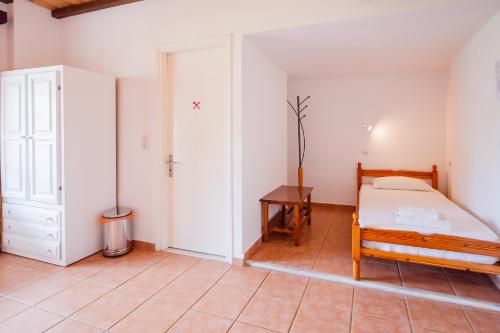 alikes alykes to konaki Zakynthos